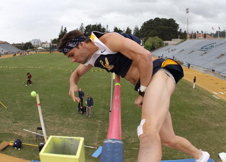 2010 Big Meet-215.JPG - 2010 Cal vs. Stanford Big Meet, April 10, Edwards Stadium, Berkeley, CA.